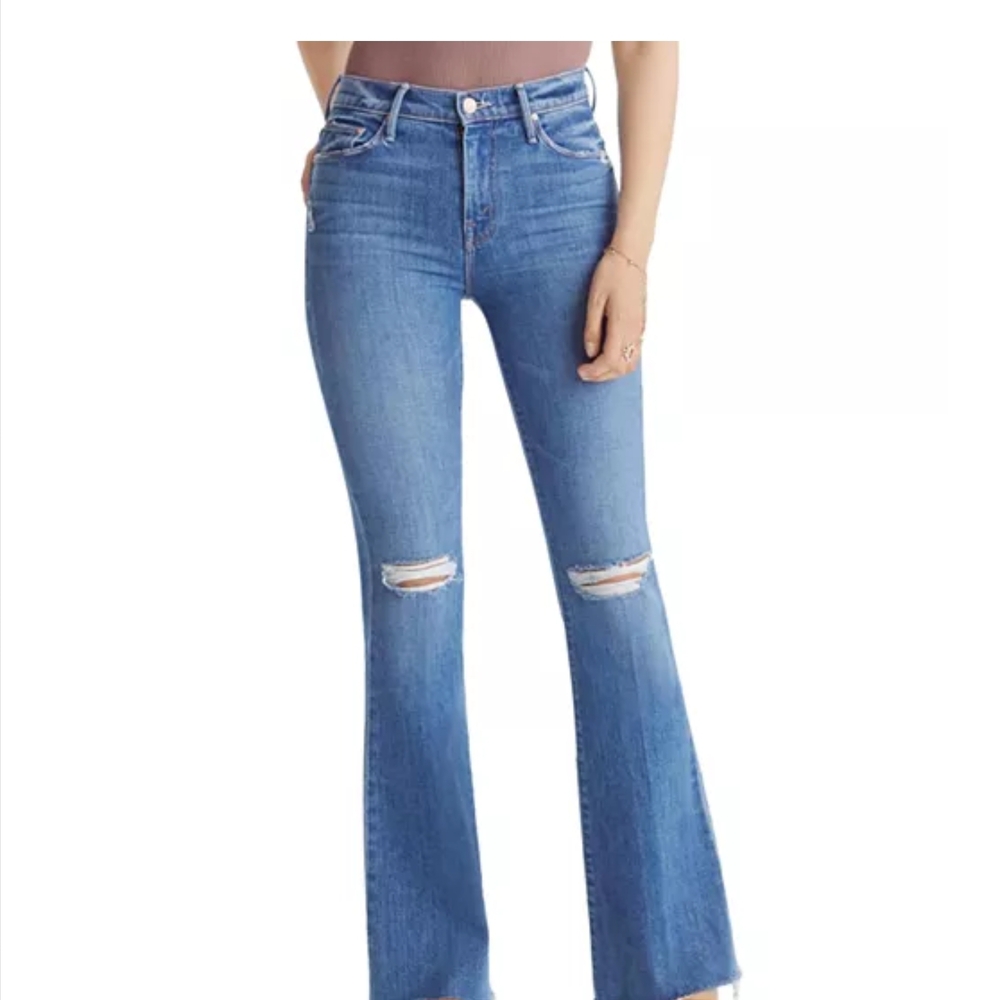 MOTHER The Weekender Cropped Distressed Flare Jeans